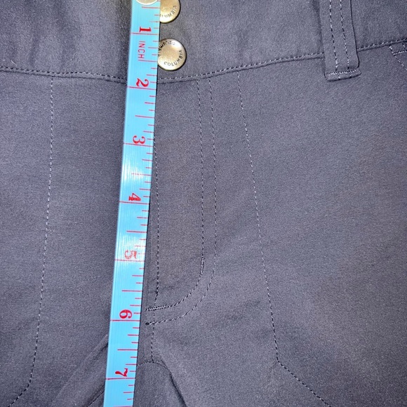 Columbia Saturday Trail Omni Shield Long Shorts Lightweight Size 2 Navy Blue - Picture 12 of 16